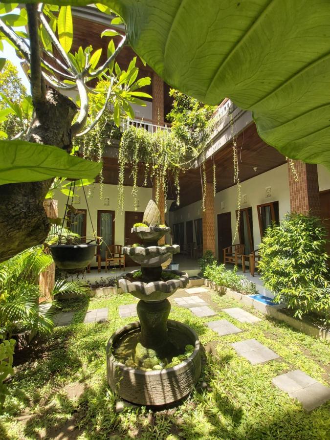 Готель Genta House Кута Екстер'єр фото