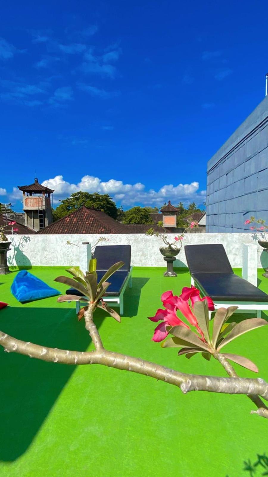Готель Genta House Кута Екстер'єр фото